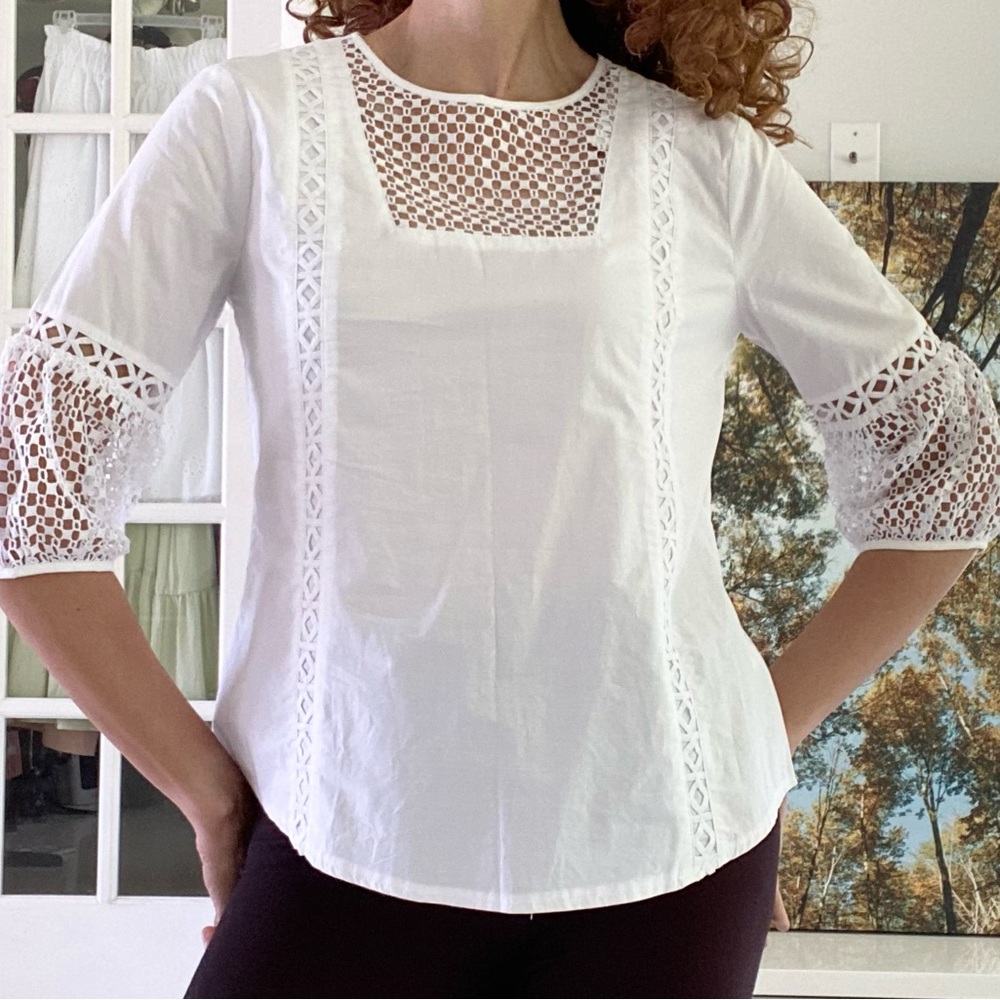 Blue Rain White Crochet Accent Boho Blouse. NWT